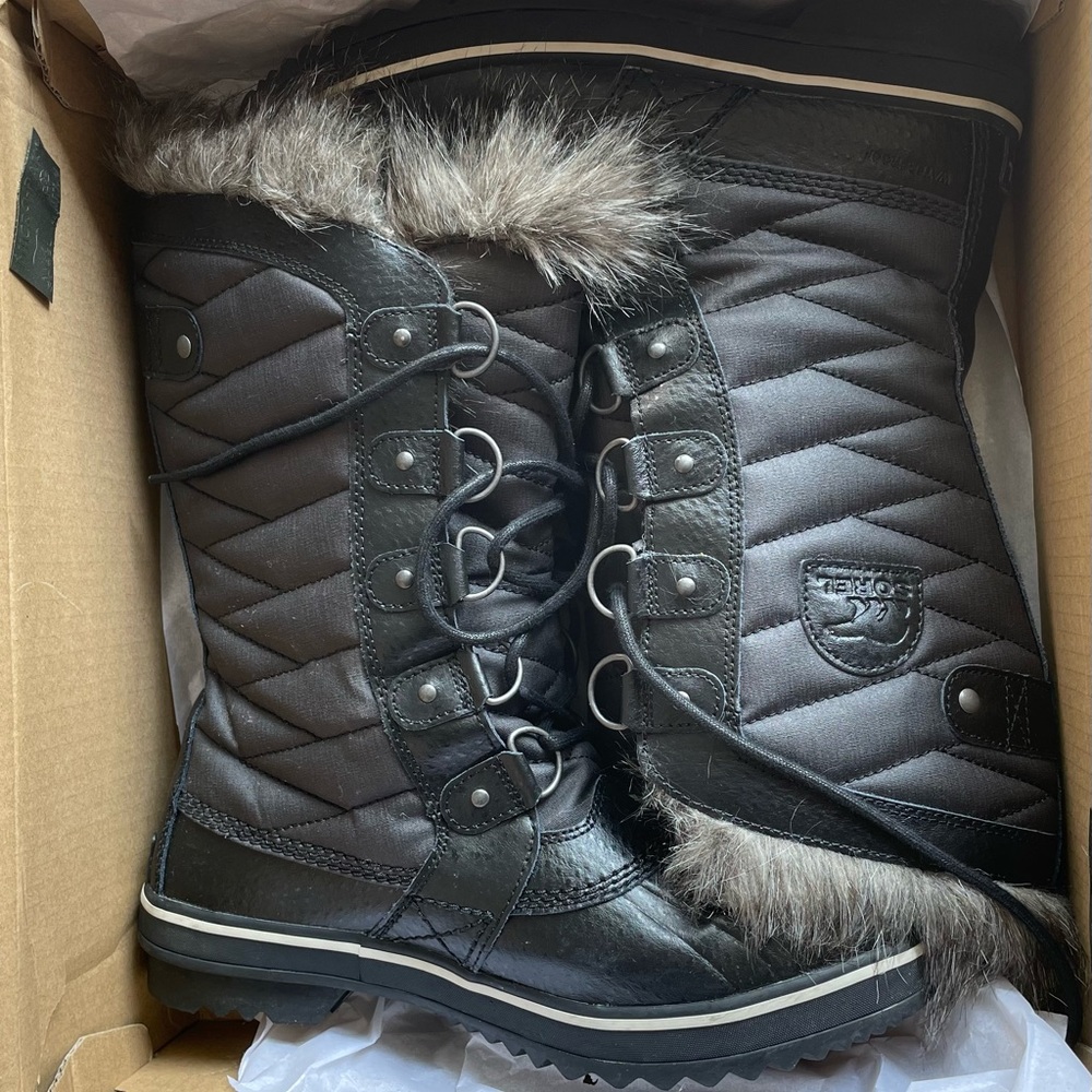Brand new Sorel Waterproof Boots
